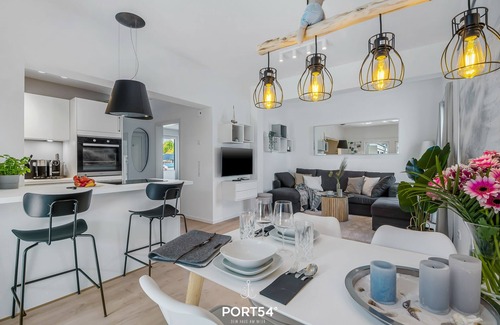 Emmelsbull Apartment | Engelsnest - for 4 persons, 30 min from Sylt, idyllic and absolute peace with Hu