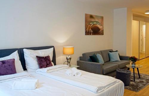Josefstadt Apartment | English Theater Apartment at Rathaus