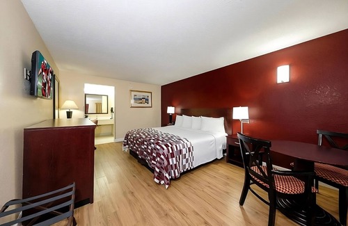 Ellenton Hotel | Enjoy a Hassle-Free and Suiting Stay! Near Manatee County Agricultural Museum