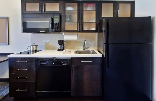 Gahanna Resort | Enjoy a Memorable Stay in Gahanna with Exceptional Amenities Next to the Airport