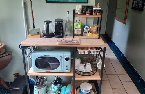 Interlaken Apartment | Enjoy A Restful Experience FLX Wine Trails Garden Studio + Deck + BBQ