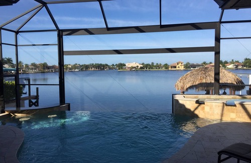 Eight Lakes House | Enjoy Beautiful Sunsets on Brittania Lake with Gulf Access