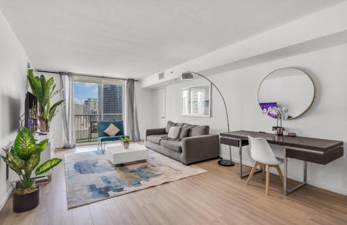 Brickell Apartment | Enjoy Brickell Living 2 BR Retreat With Free Parking