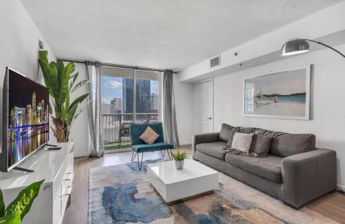 Brickell Apartment | Enjoy Brickell Living 2 BR Retreat With Free Parking