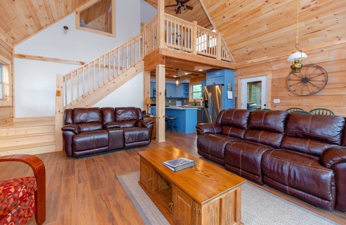 Hot Springs Cabin | Enjoy Nature Comfortably