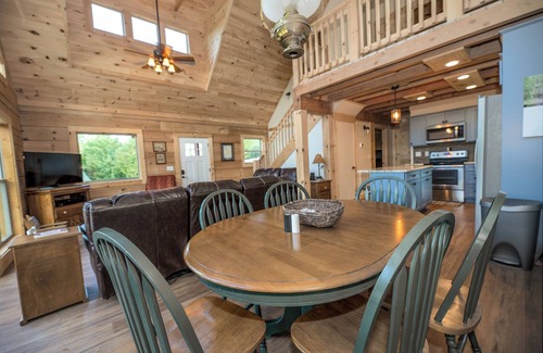 Hot Springs Cabin | Enjoy Nature Comfortably