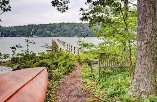 Boothbay Harbor House | Enjoy Secluded Privacy at this Cottage on the Water