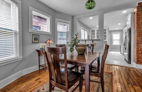 Black Rock Apartment | Enjoy The City of Good Neighbors in Centrally Located + Beautiful Buffalo Dream