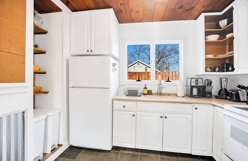 Sterling Forest Cabin | Enjoy the view and easy lake access just steps from the Appalachian Trail