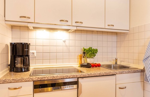 Wittduen Apartment | Enjoy the view of the sandbanks and the Wadden Sea, the boats and the beach.