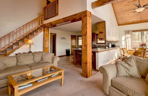 Riverton Cabin | Enjoy the Views from the Highest Mountain in West Virginia!