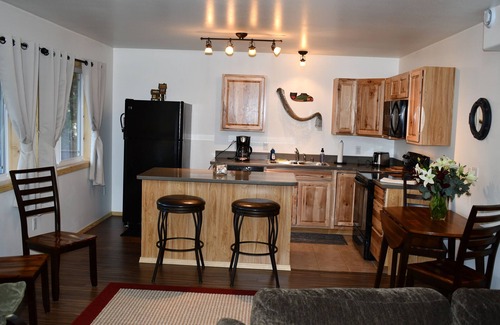 Bear Creek Cabin | Enjoy this Newly Constructed Luxury Suite surrounded by Alaska's Natural Beauty