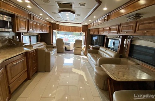 Bunnell House | Enjoy your stay in luxury on our lot, or anywhere you choose in State College