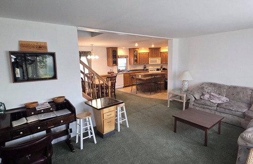 Lewis County House | Enjoyable 4-bedroom house in the country with WiFi in West Leyden,NY tug hill