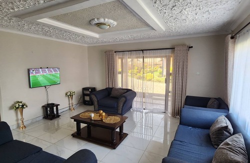 Mount Hampden Cabin | Enjoyable peaceful lodge in away from the city center in Harare.