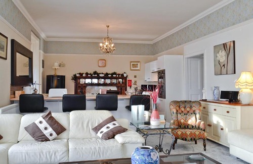 Kilmun House | Enmore Beach House