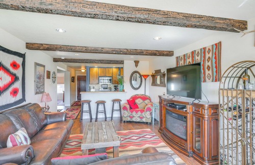 Ennis House | Ennis Vacation Rental w/Balcony: Walk to Downtown