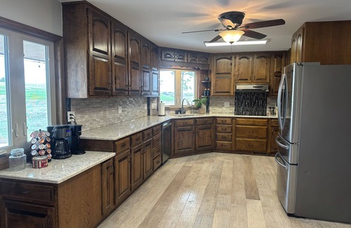 Sterling House | Enormous Home On Golf Course. Newly renovated - Sleeps 21!