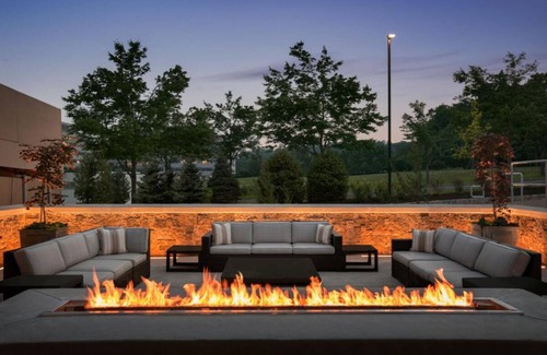 Berkeley Heights Hotel | Ensuring a Very Comfortable & Memorable Stay! Indoor Pool, Free Breakfast!