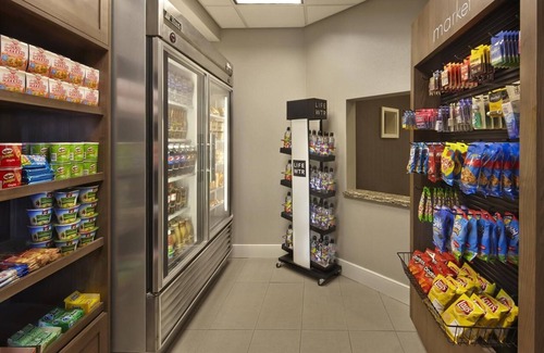 Avon Apartment | Ensuring a Very Comfortable & Memorable Stay! 3 Cozy Units, Free Breakfast!