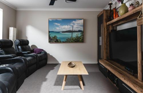 Beerwah House | Entertainer's Paradise! Child & pet friendly Pool spa, movie room - close to Australia Zoo