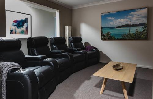 Beerwah House | Entertainer's Paradise! Child & pet friendly Pool spa, movie room - close to Australia Zoo