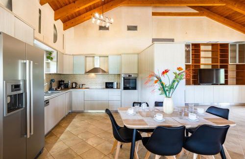 Gargaliani Villa | Entheon Olive Villas - Poolside Retreats