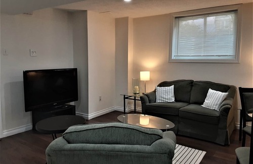 Churchill Meadows House | Entire 2 Bedroom Basement with Kitchen & Laundry
