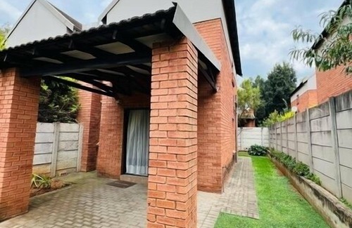 Greater Johannesburg Metropolitan Area Apartment | Entire 2 bedroom Duplex with wrap around garden in a secure complex