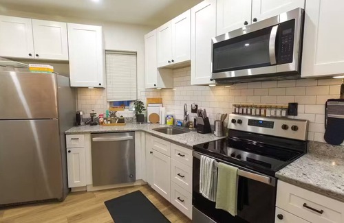Revere Apartment | Entire apartment, Boston in 14min, Beach in 4min!