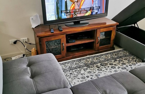 Mawson Lakes Apartment | Entire apartment is yours, pay less for more