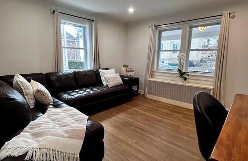 Mamaroneck Apartment | Entire Apartment in Mamaroneck walk to train & Restaurants free parking