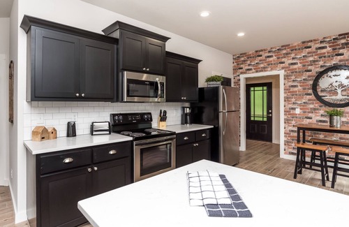 Bella Vista House | Entire Back 40 Bungalow 2bd 2ba Sleeps 4 Now Pet Friendly!