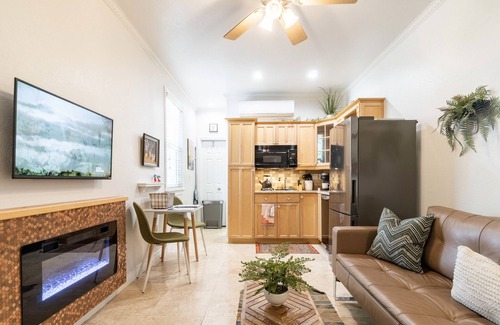 Murrieta Apartment | Entire Casita and Cal king bed, sofa bed and kitchen just minutes from Temecula.