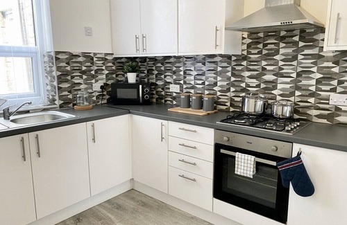 Newcastle-upon-Tyne House | Entire City Centre Victorian House