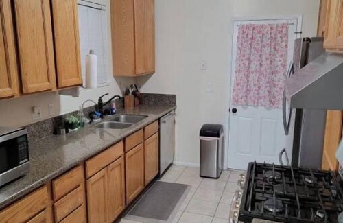 Lancaster House | Entire Clean 2 Bedrm/1 Full Bath/Kitchen/Laundry