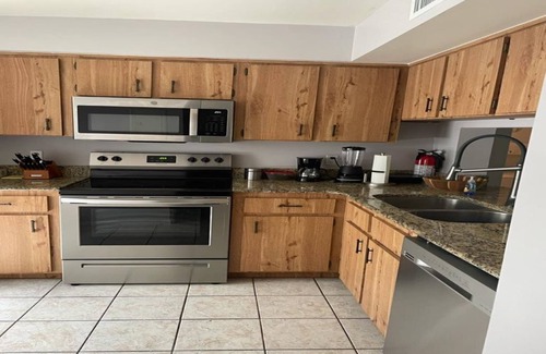 Ventura Condo | ENTIRE condo at Ventura - comfy, quiet oasis in the heart of Orlando