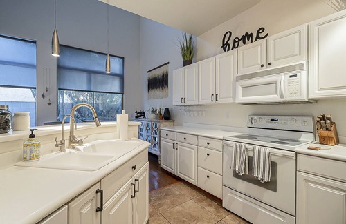 South Scottsdale House | Entire Condo - Old Town Scottsdale Getaway