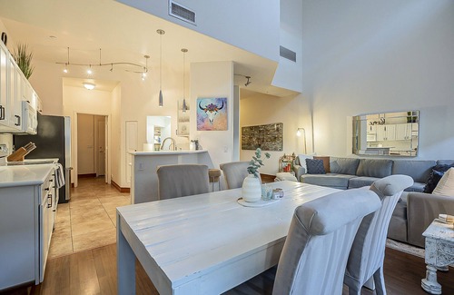 South Scottsdale House | Entire Condo - Old Town Scottsdale Getaway