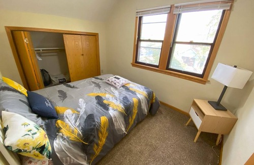 St. Cloud Bed & Breakfast | Entire Duplex in St. Cloud with Computer Office and 10% Wkly Discount