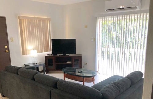 Santa Rita House | ☆ ENTIRE GUEST HOUSE 2 BED 1 BATH SANTA RITA ☆