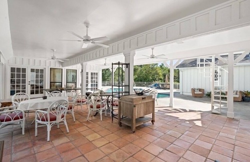 Magnolia House | Entire Guest House with Pool, Jacuzzi and Lake Access