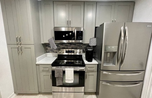 Oak Ridge House | Entire Home In Central Florida Near Millennia Mall!