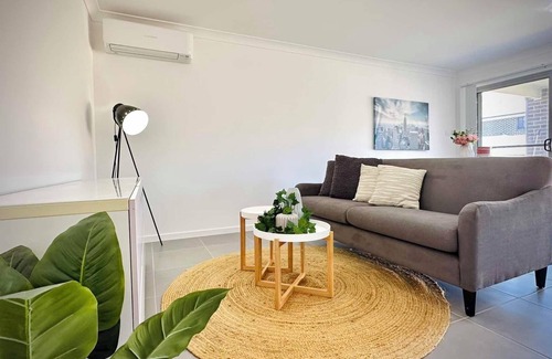 Edmondson Park House | Entire home in Edmondson Park, Australia