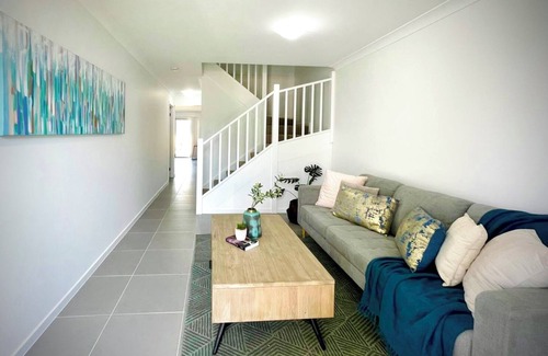 Edmondson Park House | Entire home in Edmondson Park, Australia