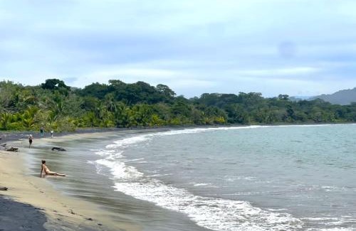 Manzanillo House | Entire Home Near Beach, Quiet Area, Pool