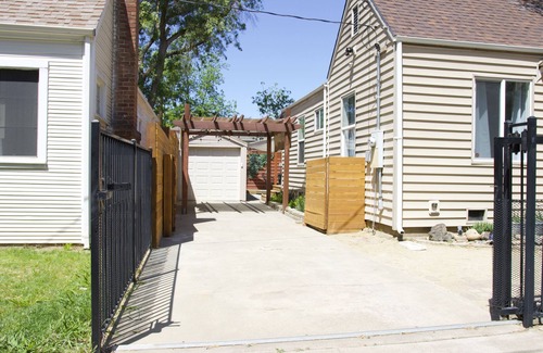 North Oak Park House | Entire Home- Oak Park Oasis in Central Sacramento 1mi from midtown & UCD Med Ctr