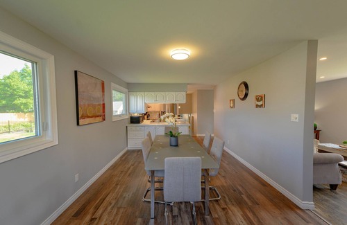 St. Davids House | Entire House with pool in Niagara-on-the-lake close to Niagara Falls