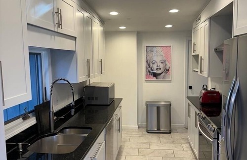 Norwalk House | Entire House on Scenic Estate with Private Pond in Exclusive Neighborhood