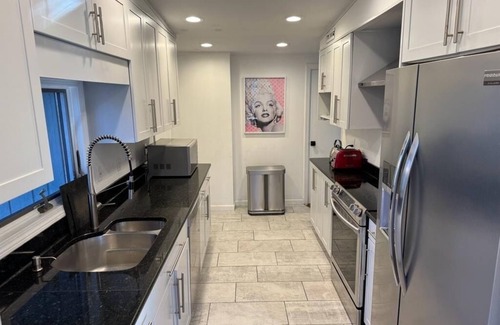 Norwalk House | Entire House on Scenic Estate with Private Pond in Exclusive Neighborhood